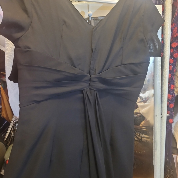 Gown - Picture 16 of 16